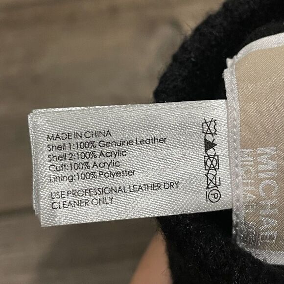 Michael Kors Womens Quilted Logo Gloves Medium Black - Picture 7 of 7